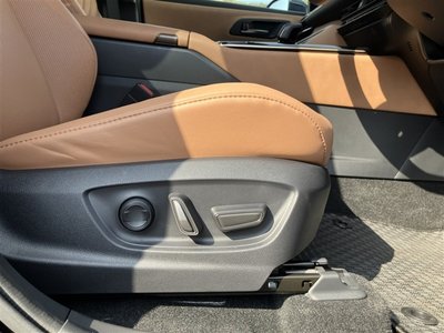 صورة 14 لـ 2024 Toyota CROWN SPORT