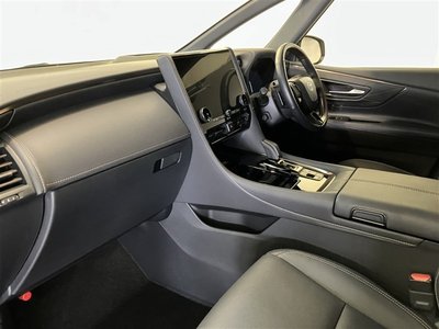 2024 Toyota ALPHARD — фото 11