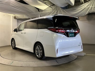 2024 Toyota ALPHARD — фото 7