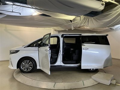 2024 Toyota ALPHARD — фото 4