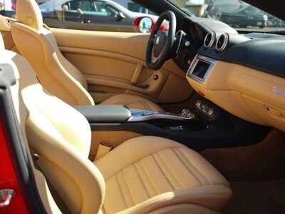 2009 Ferrari CALIFORNIA — миниатюра 15