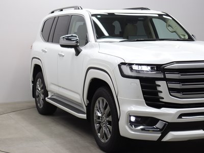 2025 Toyota LAND CRUISER 300 thumbnail 27