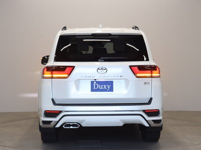 2025 Toyota LAND CRUISER 300 photo 15