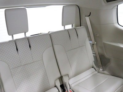 2025 Toyota LAND CRUISER 300 thumbnail 50