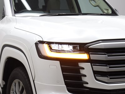 2025 Toyota LAND CRUISER 300 thumbnail 20