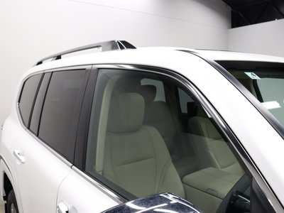2025 Toyota LAND CRUISER 300 thumbnail 31
