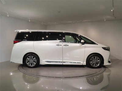 2023 Toyota ALPHARD — фото 4