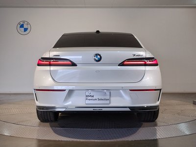 2024 BMW 7 SERIES photo 9