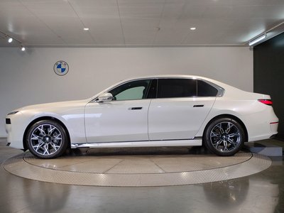 2024 BMW 7 SERIES thumbnail 24