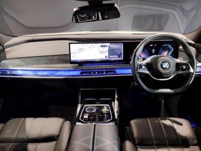 2024 BMW 7 SERIES photo 12