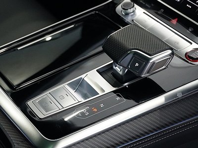 صورة 21 لـ 2024 AUDI SQ8