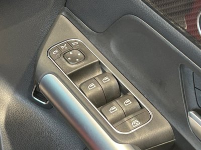 2024 Mercedes-BENZ GLA thumbnail 39