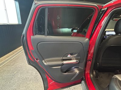 2024 Mercedes-BENZ GLA thumbnail 45