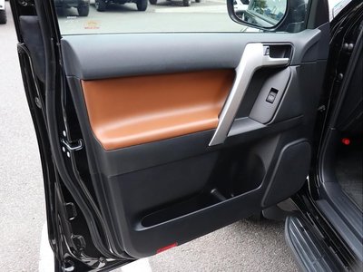 2021 Toyota LAND CRUISER PRADO thumbnail 39