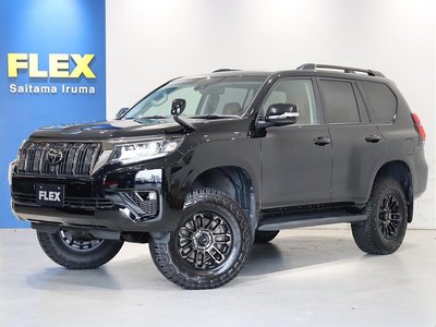 2021 Toyota LAND CRUISER PRADO photo 1