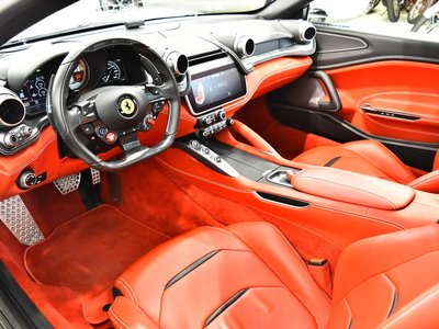 2019 Ferrari GTC4 LUSSO — фото 8