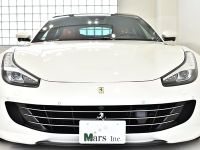 2019 Ferrari GTC4 LUSSO — фото 2