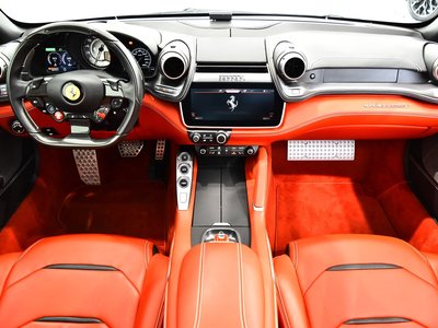 2019 Ferrari GTC4 LUSSO — фото 13