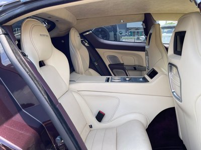 صورة 29 لـ 2012 Aston Martin RAPIDE