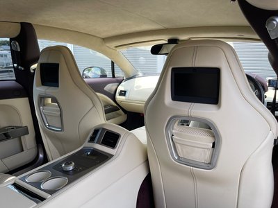 صورة 31 لـ 2012 Aston Martin RAPIDE
