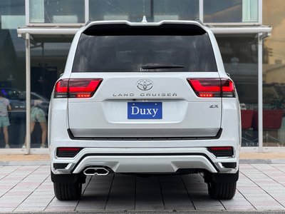 2025 Toyota LAND CRUISER 300 thumbnail 37
