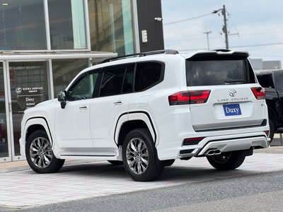 2025 Toyota LAND CRUISER 300 thumbnail 39