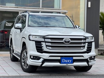 2025 Toyota LAND CRUISER 300 photo 6