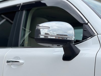 2025 Toyota LAND CRUISER 300 thumbnail 29