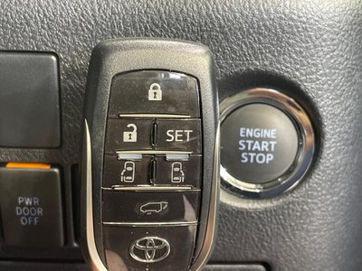 صورة 53 لـ 2023 Toyota ALPHARD