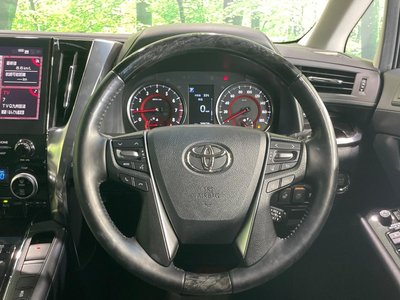 صورة 12 لـ 2023 Toyota ALPHARD