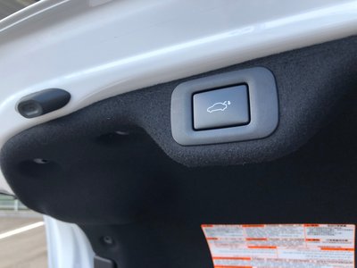 2021 Lexus ES thumbnail 38