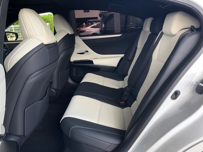 2021 Lexus ES photo 13