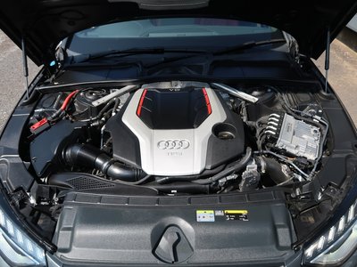 صورة 30 لـ 2021 AUDI S4 AVANT