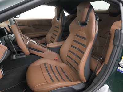 صورة 4 لـ 2026 Ferrari ROMA SPIDER
