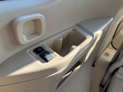 2025 Toyota LAND CRUISER 300 thumbnail 74