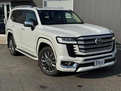 2025 Toyota LAND CRUISER 300 thumbnail 9