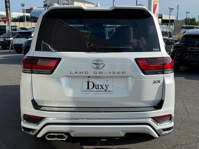 2025 Toyota LAND CRUISER 300 thumbnail 6