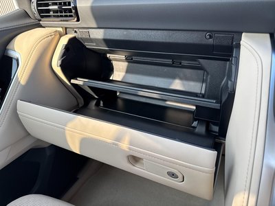 2025 Toyota LAND CRUISER 300 thumbnail 60