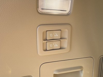 2025 Toyota LAND CRUISER 300 thumbnail 80