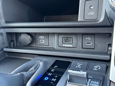 2025 Toyota LAND CRUISER 300 thumbnail 52