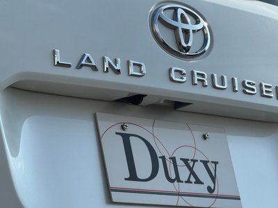 2025 Toyota LAND CRUISER 300 thumbnail 24