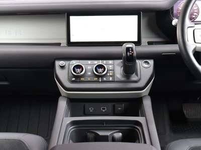 2022 LAND Rover DEFENDER photo 14