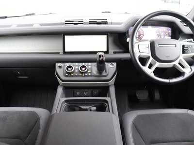 2022 LAND Rover DEFENDER photo 11