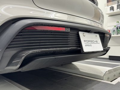 2024 Porsche TAYCAN photo 8
