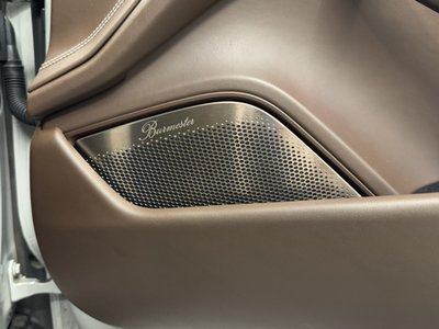 2024 Porsche TAYCAN thumbnail 17