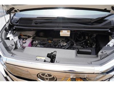صورة 136 لـ 2024 Toyota VELLFIRE