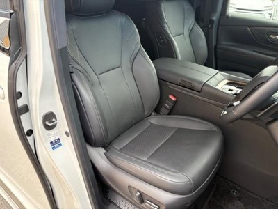 صورة 130 لـ 2024 Toyota VELLFIRE