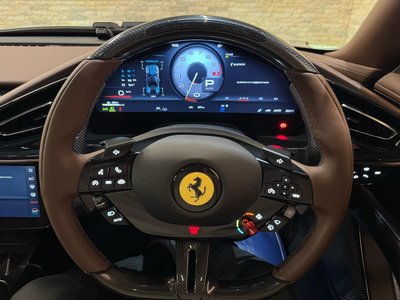 صورة 12 لـ 2026 Ferrari 12 CILINDRI