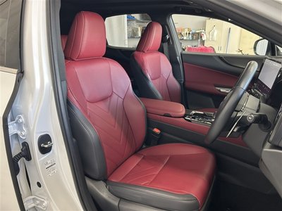 2024 Lexus NX thumbnail 36