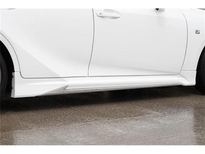 2022 Lexus IS photo 8